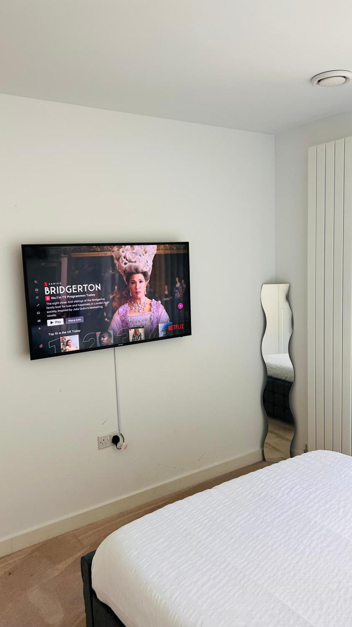 Lush Living - Double Room With Private Bathroom Londra Exterior foto